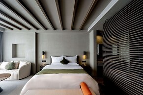 Dali Qingmai Seaview Resort
