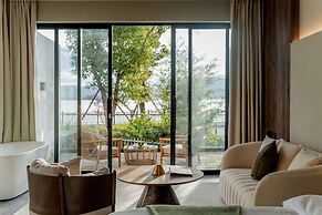 Dali Qingmai Seaview Resort