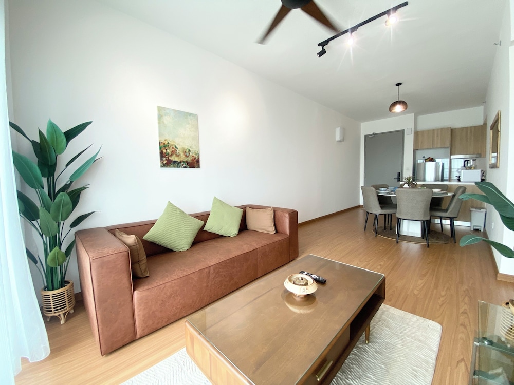 MayaBay Residence by Sleepy Bear