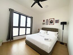 MayaBay Residence by Sleepy Bear