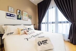MayaBay Residence by Sleepy Bear