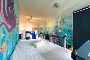 MayaBay Residence by Sleepy Bear