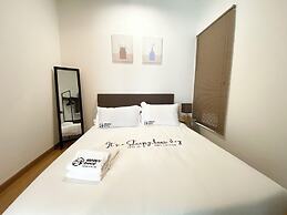 MayaBay Residence by Sleepy Bear