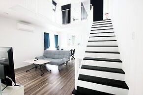 Monochrome