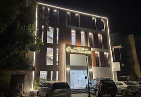 Hotel Devi Paradise