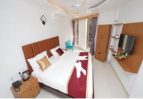 Hotel Devi Paradise