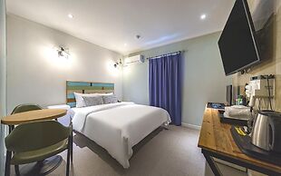AVENUE HOTEL