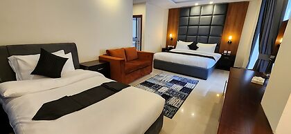Pinemont Hotel