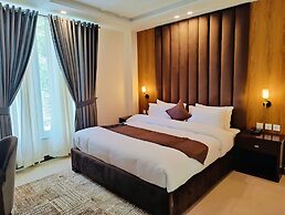 Pinemont Hotel