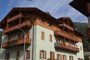 049 Trilocale Centrale Pinzolo