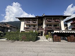 018 Bilocale in Centro Pinzolo