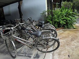 Trang An Freedom Hood