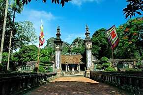 Trang An Freedom Hood