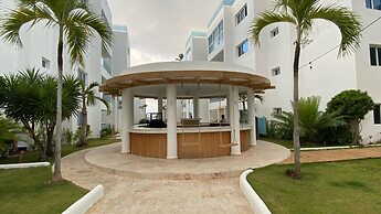 Penthouse With Rooftop and Pool & Beach Access