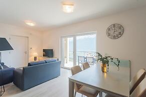 Blooms by the Lake by Rent all Como