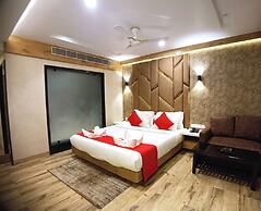 Royal Galaxy Hotel