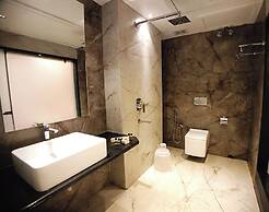 Royal Galaxy Hotel