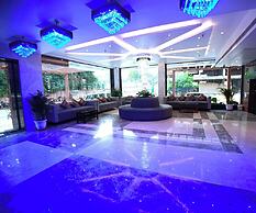 Royal Galaxy Hotel