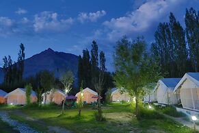 Camp Norling Stars - Koyul