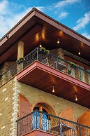 Kshira Oasis Qeparo - Boutique Beachfront Suites & Restaurant