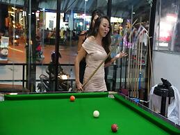 Hangover Hostel Patong