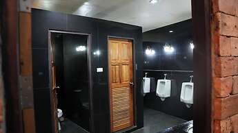 Hangover Hostel Patong