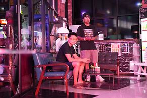 Hangover Hostel Patong