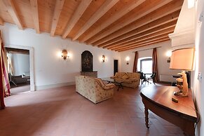 Corte Castello