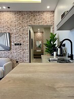 C Living - Premium 3 Bedroom - AQIQ