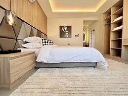 C Living - Premium 3 Bedroom - AQIQ