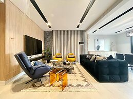 C Living - Premium 3 Bedroom - AQIQ