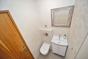 HOUSE 44 Apartments