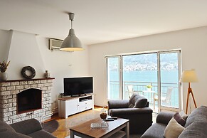 HOUSE 44 Apartments