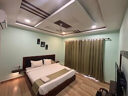 The Leisure Cave Arambol Goa