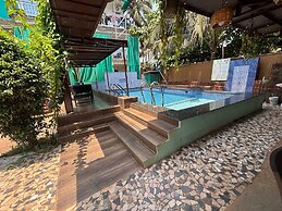The Leisure Cave Arambol Goa