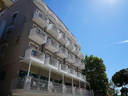 HOTEL REGAL