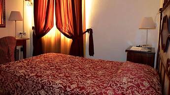 La Torre Hotel