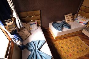 FU Space Hostel