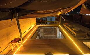 FU Space Hostel