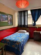 Hostal Flying Donkey
