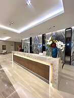 Stunning Suite With Balcony - Near MOA