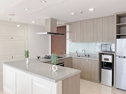 Nice and Comfy 2BR Apartment at Ciputra World 2
