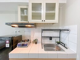 Comfy Studio at Springlake Summarecon Bekasi Apartment