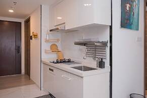 Spacious & Elegant 3BR Apartment at Sky House BSD