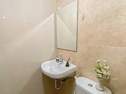 Nice Studio Room Apartment Transpark Cibubur