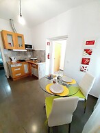 Tropicana Holiday Apartments