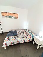Tropicana Holiday Apartments