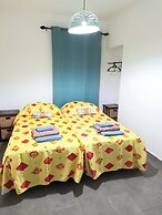 Tropicana Holiday Apartments