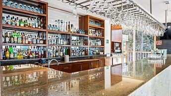 HOLT Grand Miramar Residences