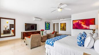 HOLT Grand Miramar Residences